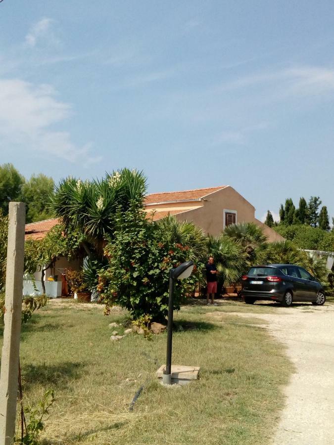 Residenza Agrituristica Santa Lucia Con Piscina Lägenhet Alghero Exteriör bild